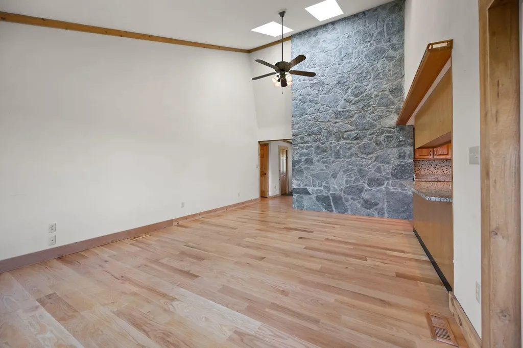 1636 Green Hill Estates Road Monticello KY 42633