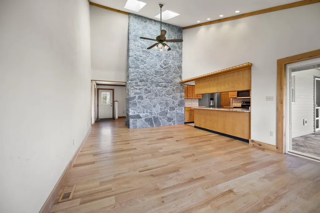 1636 Green Hill Estates Road Monticello KY 42633