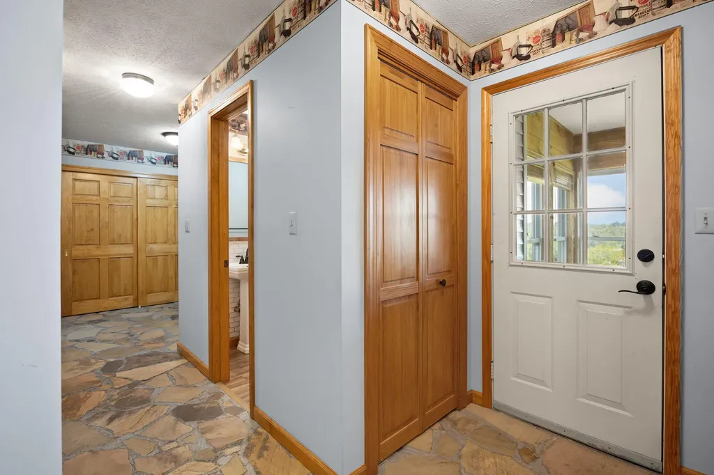 1636 Green Hill Estates Road Monticello KY 42633