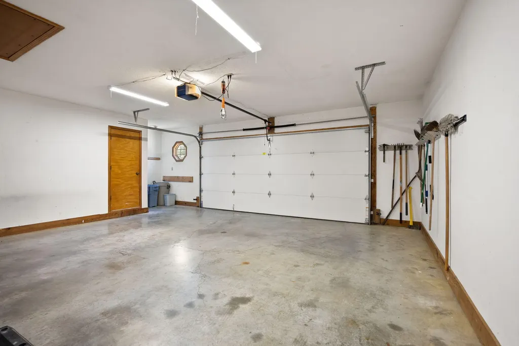 1636 Green Hill Estates Road Monticello KY 42633