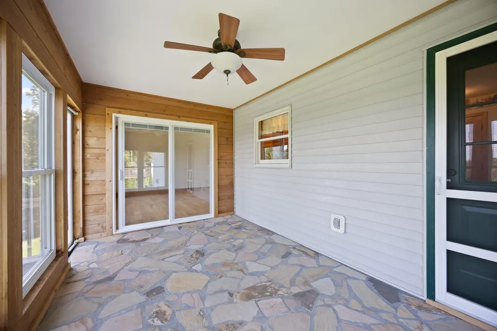 1636 Green Hill Estates Road Monticello KY 42633
