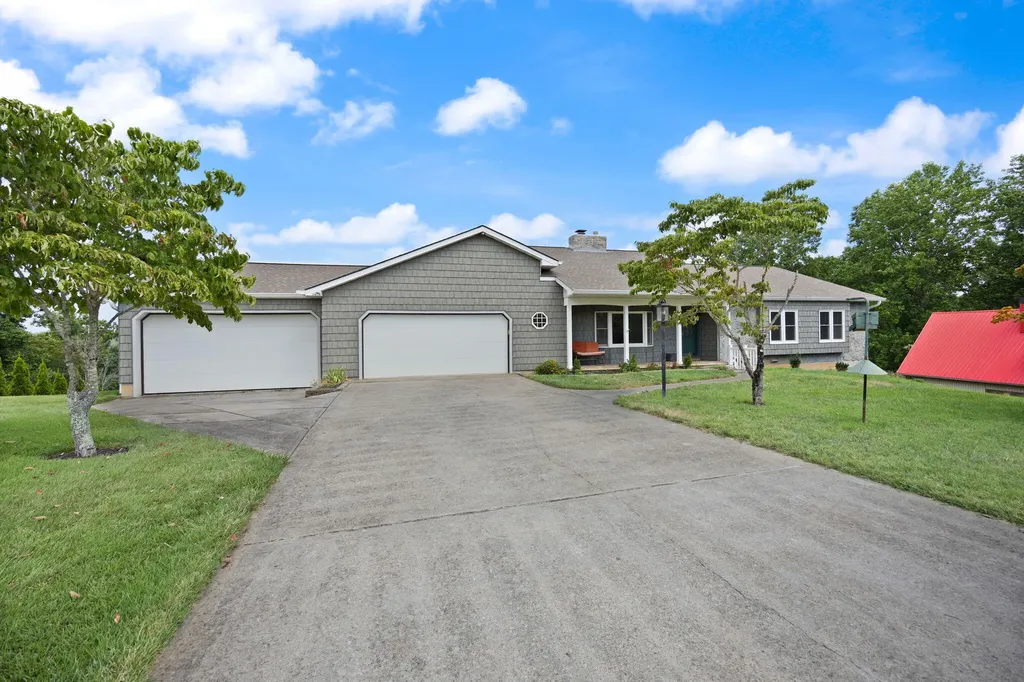 1636 Green Hill Estates Road Monticello KY 42633