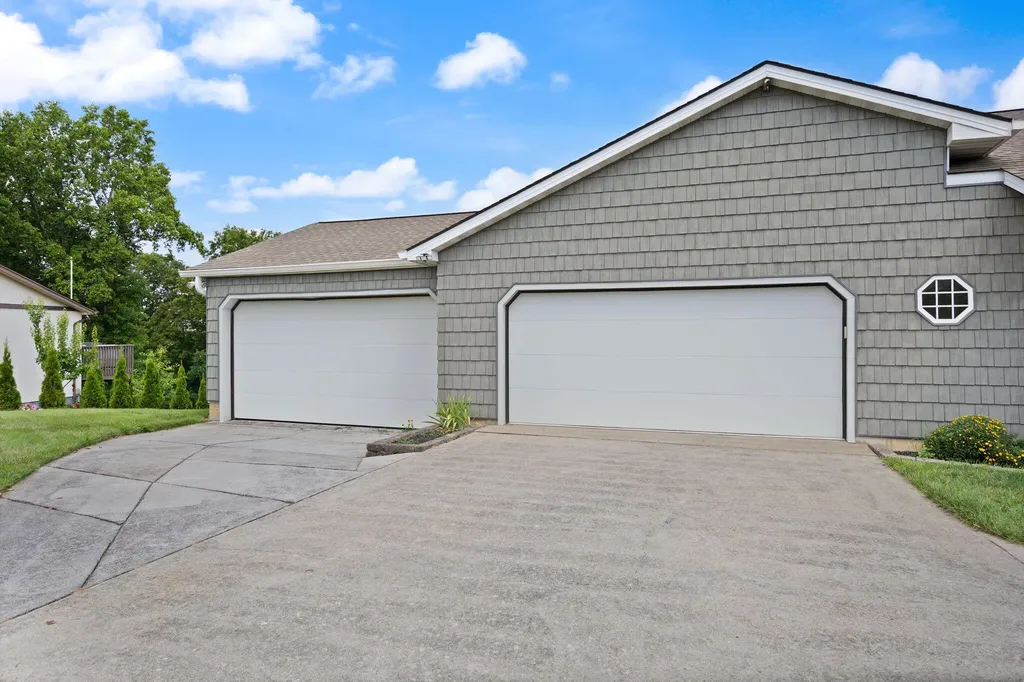 1636 Green Hill Estates Road Monticello KY 42633