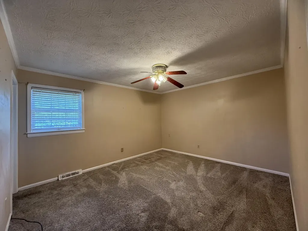 3924 Gladman Way Lexington KY 40514