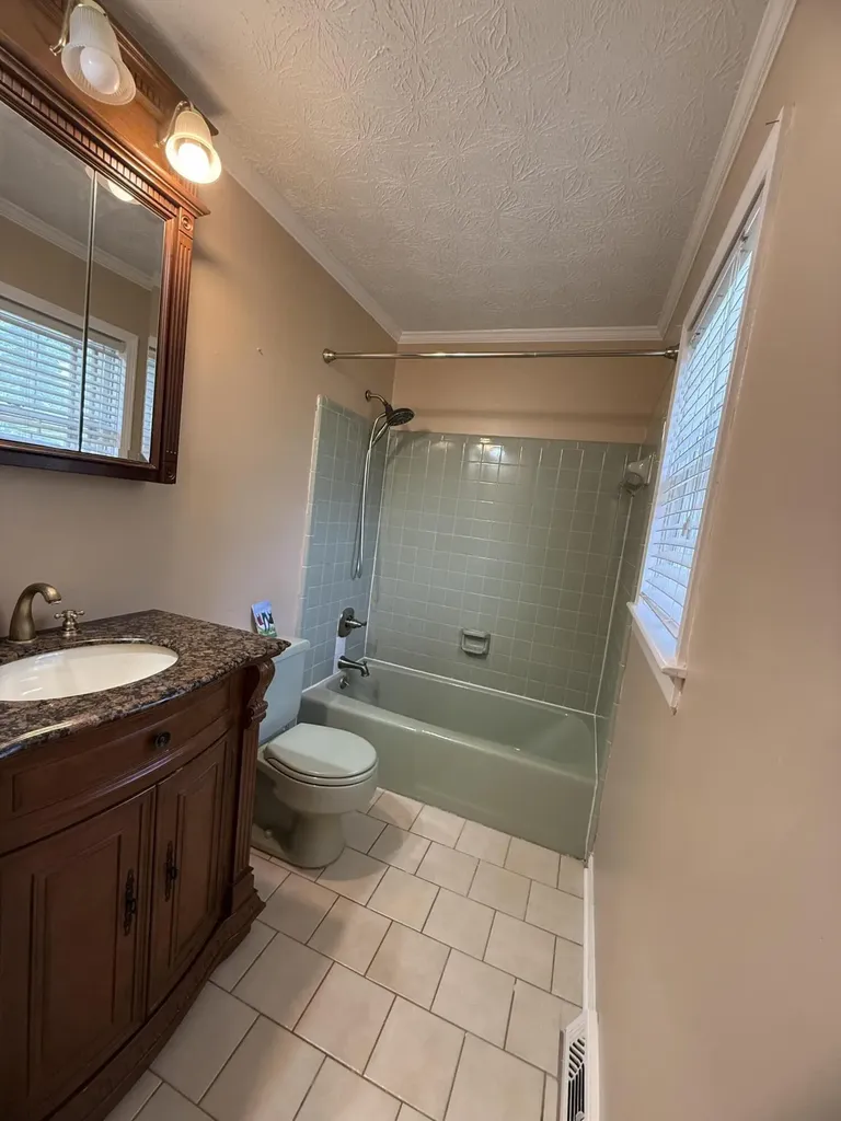 3924 Gladman Way Lexington KY 40514