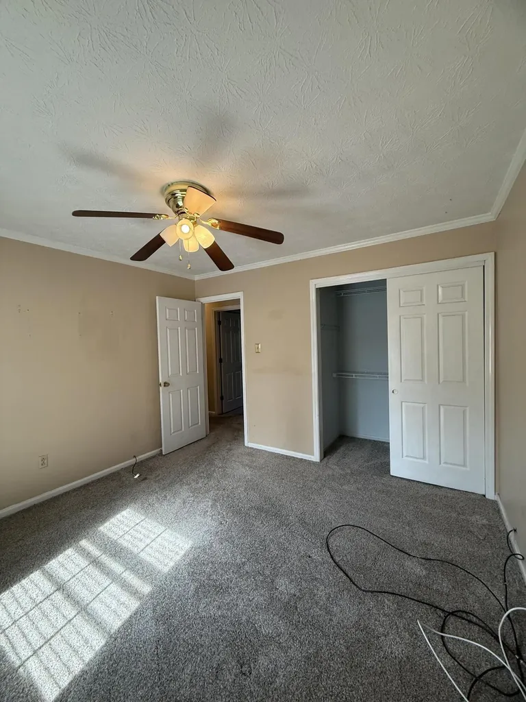 3924 Gladman Way Lexington KY 40514