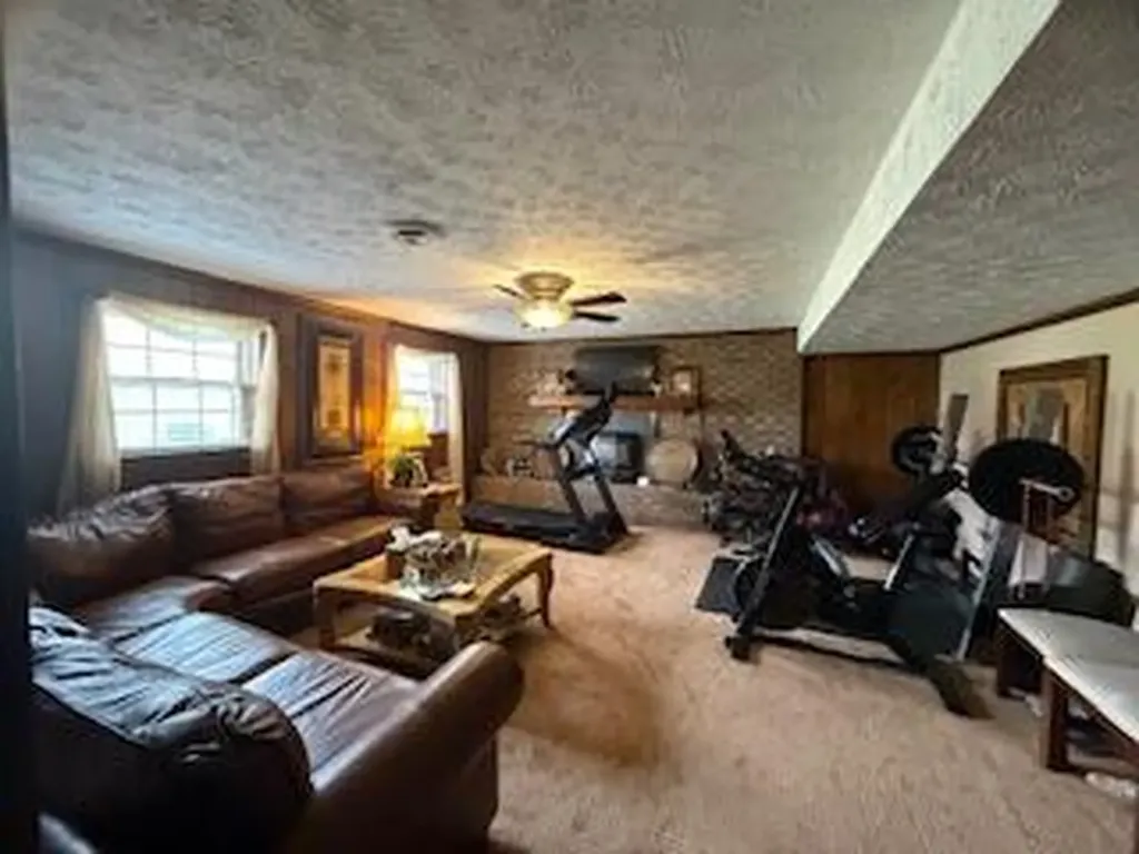 3924 Gladman Way Lexington KY 40514