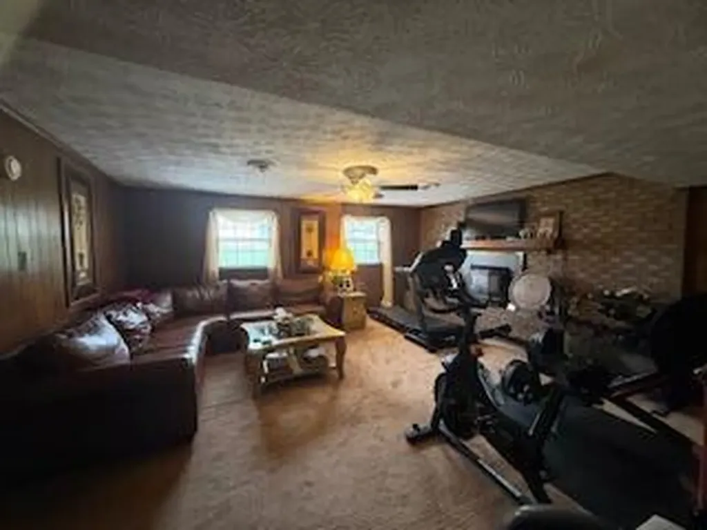 3924 Gladman Way Lexington KY 40514