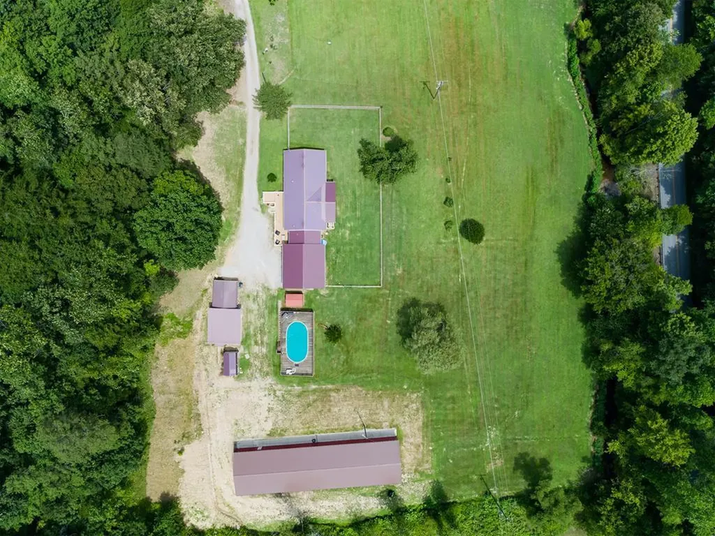 811 State Highway 1750 East Point KY 41216
