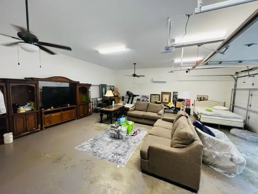 811 State Highway 1750 East Point KY 41216