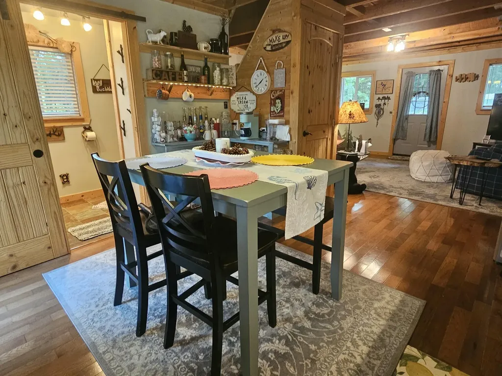 425 Turkey Ridge Road Wellington KY 40387