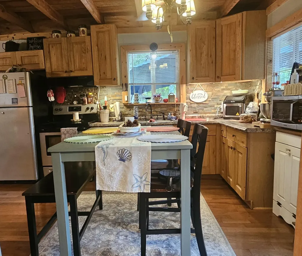 425 Turkey Ridge Road Wellington KY 40387