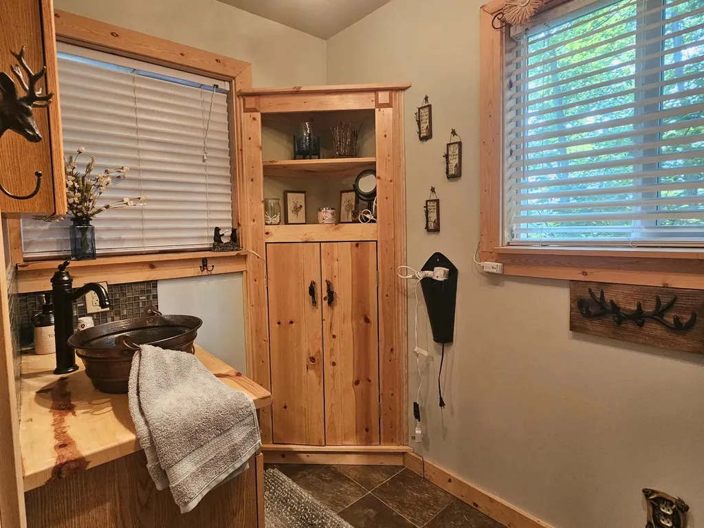 425 Turkey Ridge Road Wellington KY 40387