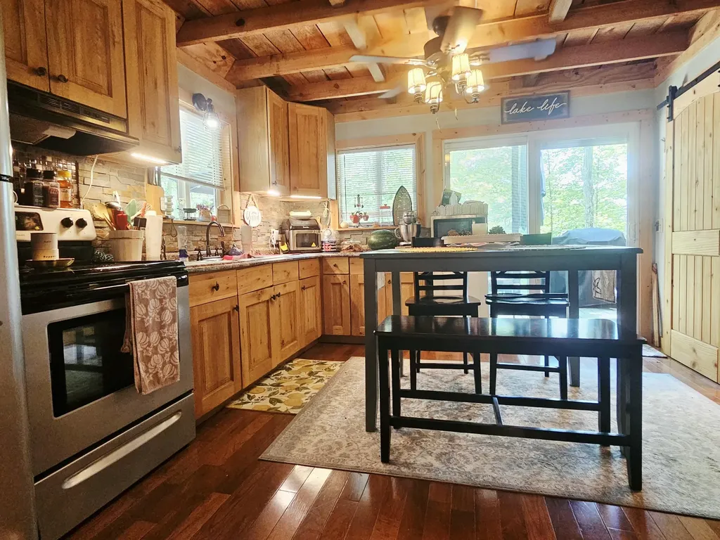 425 Turkey Ridge Road Wellington KY 40387