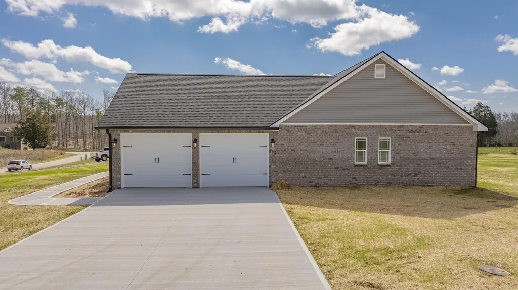 1941 S Shepola Road Nancy KY 42544