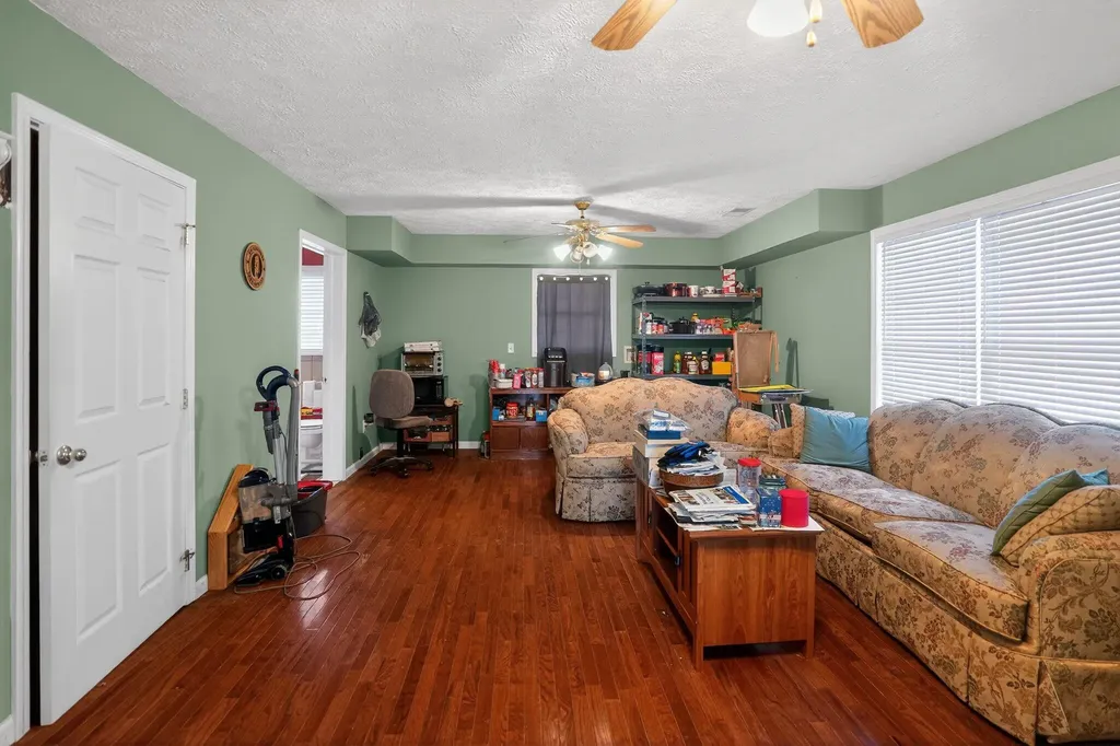 416 Bethlehem Road Waco KY 40385