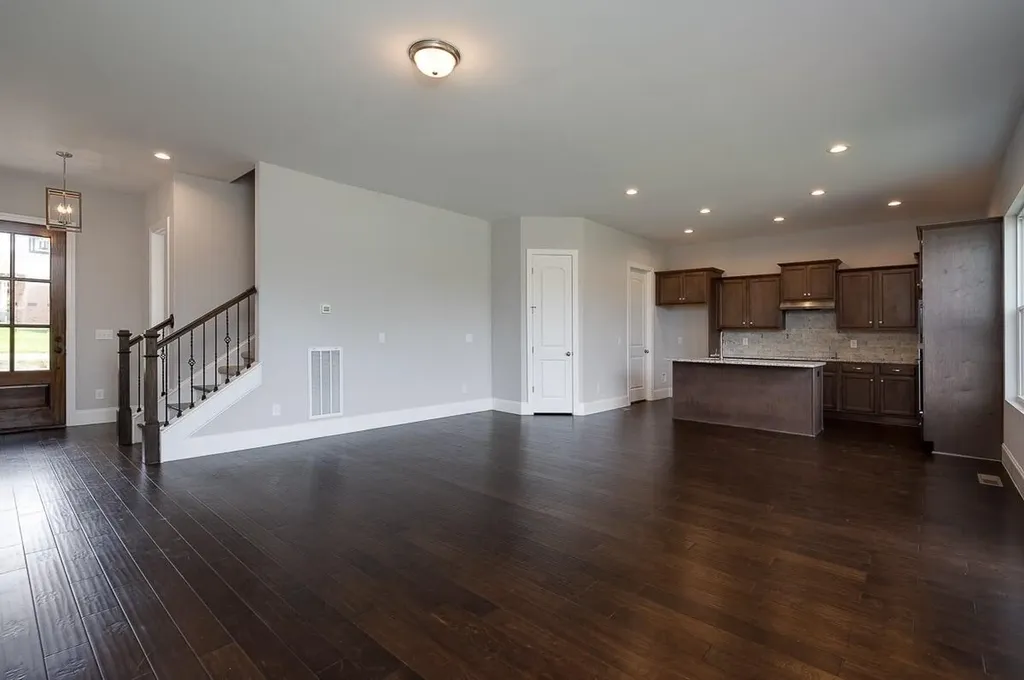 206 Wedgewood Circle Paris KY 40361