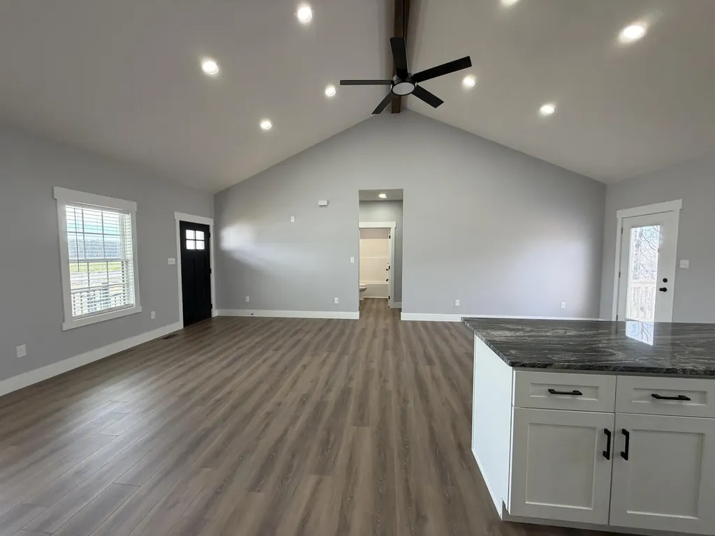 118 Stable Lane Mt Vernon KY 40456