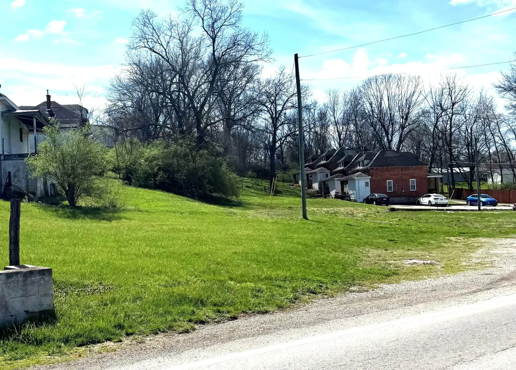 329 Oddville Avenue Cynthiana KY 41031