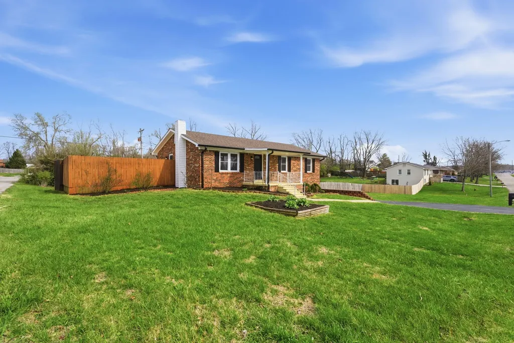 114 Cardinal Drive Lawrenceburg KY 40342
