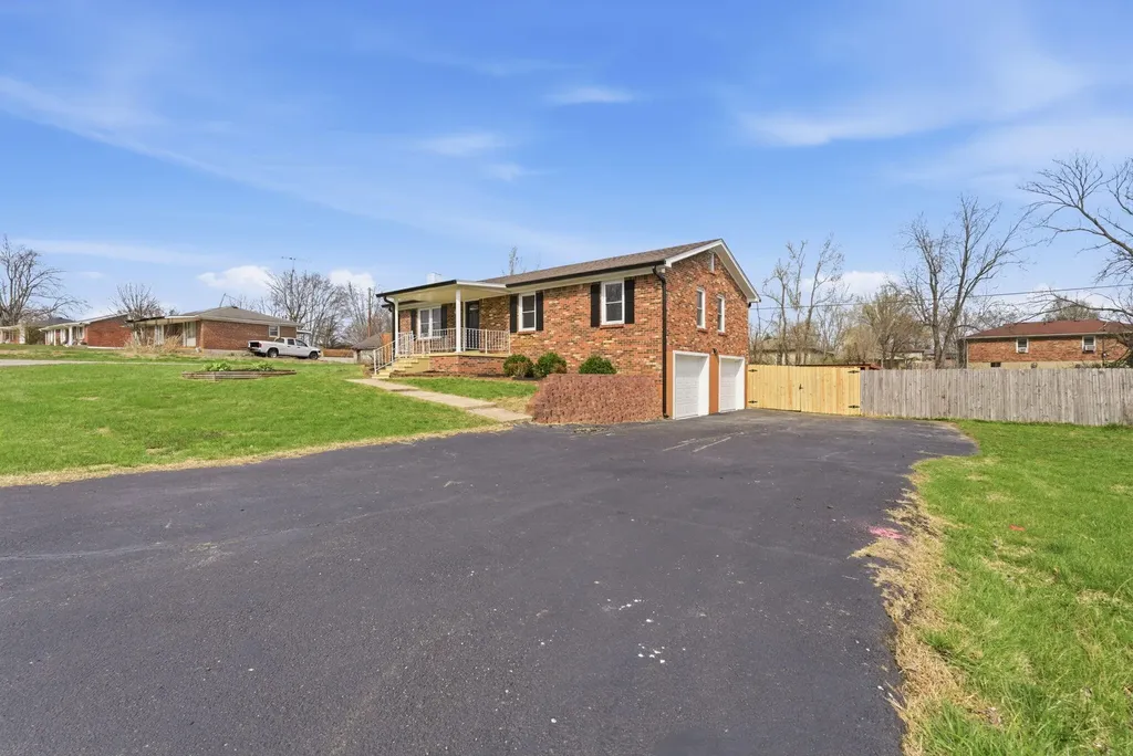 114 Cardinal Drive Lawrenceburg KY 40342