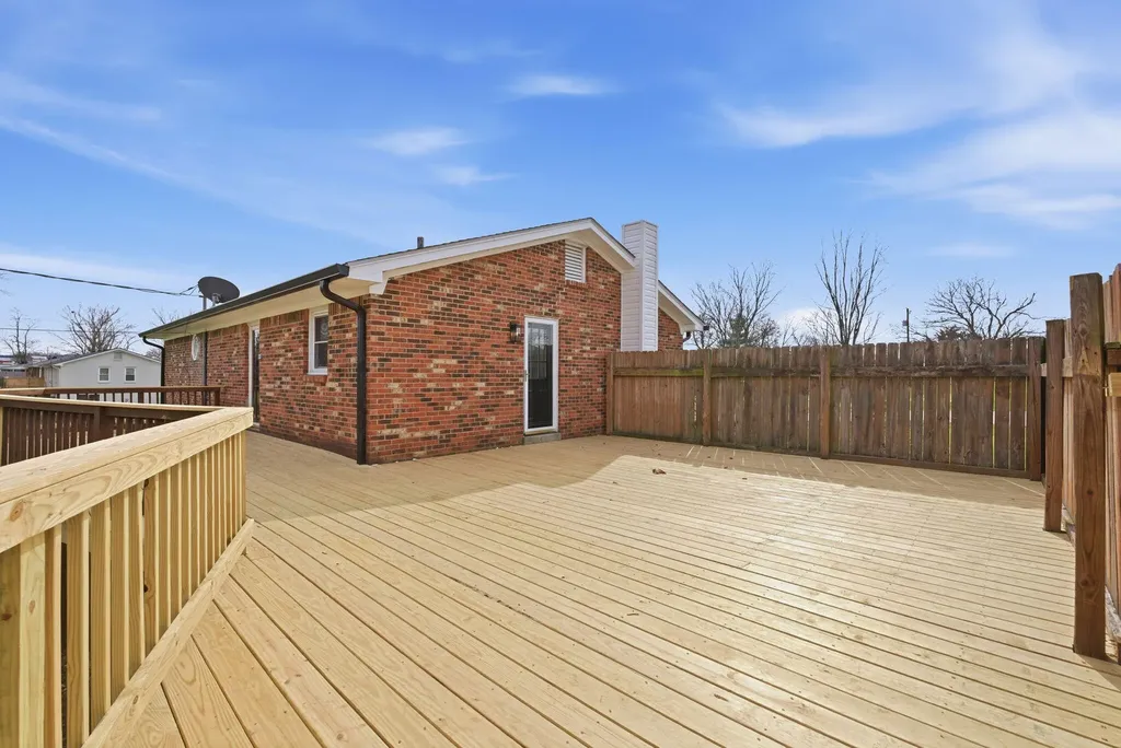 114 Cardinal Drive Lawrenceburg KY 40342