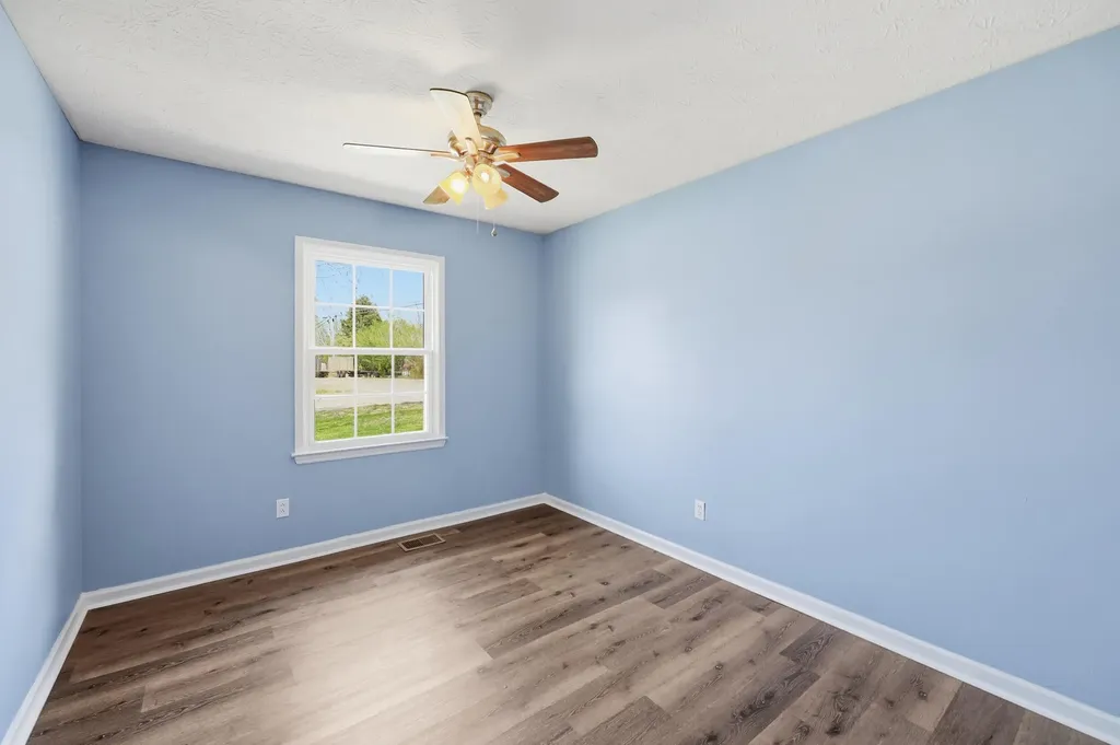 21 Raintree Court Irvine KY 40336