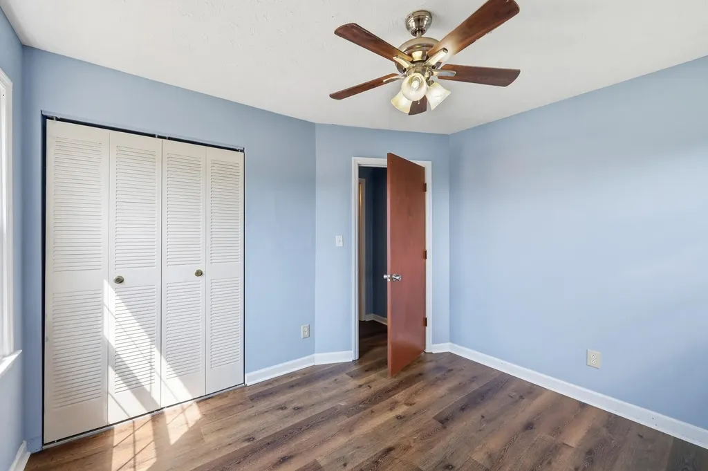21 Raintree Court Irvine KY 40336