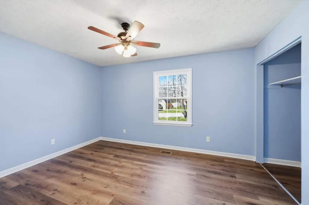 21 Raintree Court Irvine KY 40336