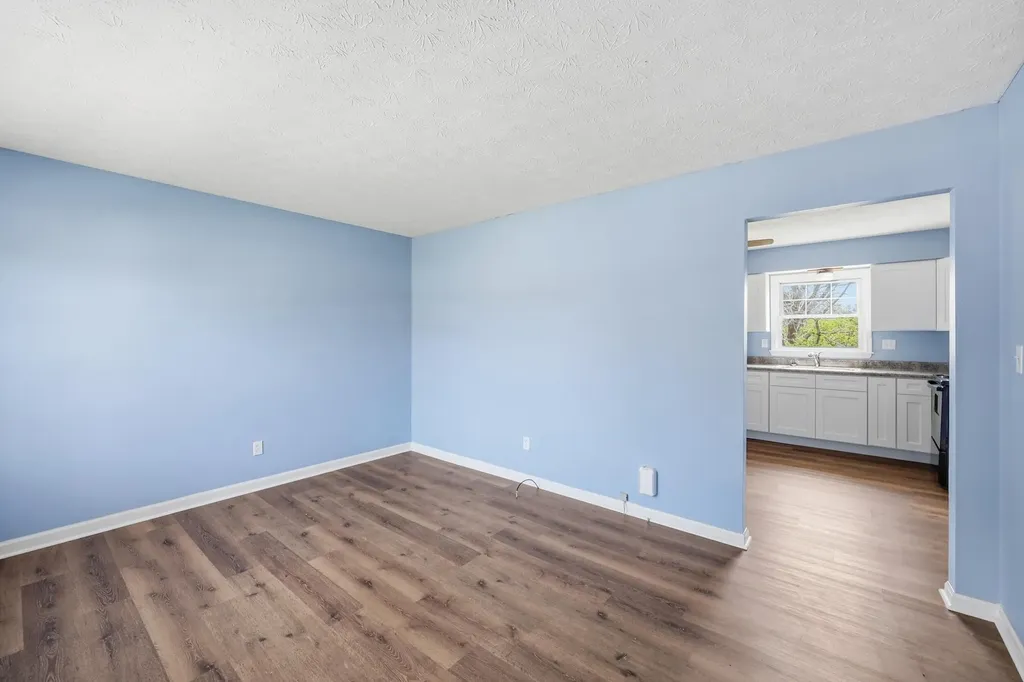 21 Raintree Court Irvine KY 40336