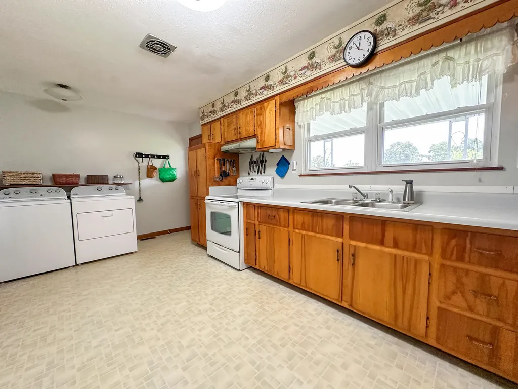158 Fortenberry Road Russell Springs KY 42642