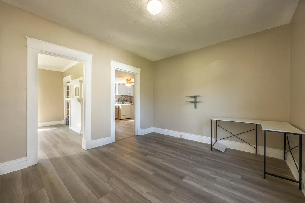 1059 Vine Street Paris KY 40361