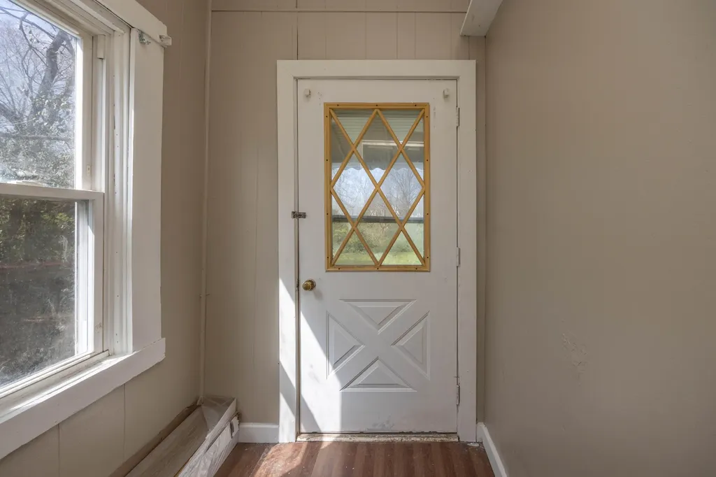 1059 Vine Street Paris KY 40361