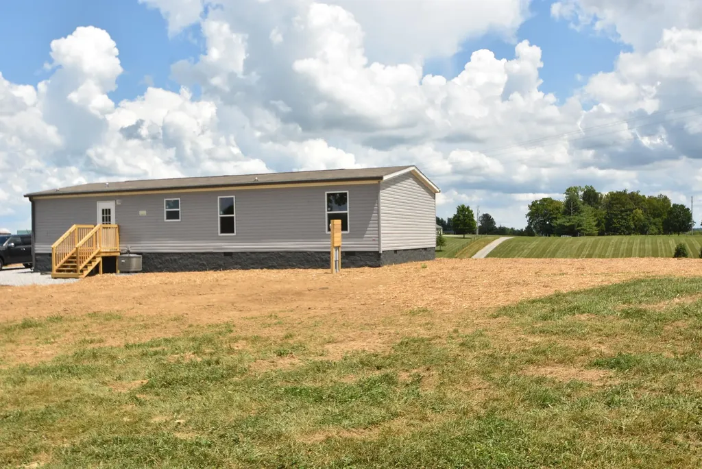 420 Cole Lane Harrodsburg KY 40330