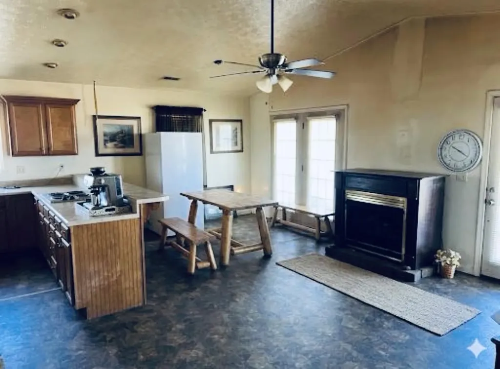 10694 Kentucky 90 Monticello KY 42633