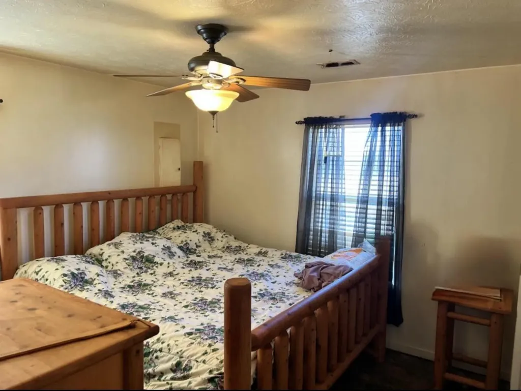 10694 Kentucky 90 Monticello KY 42633