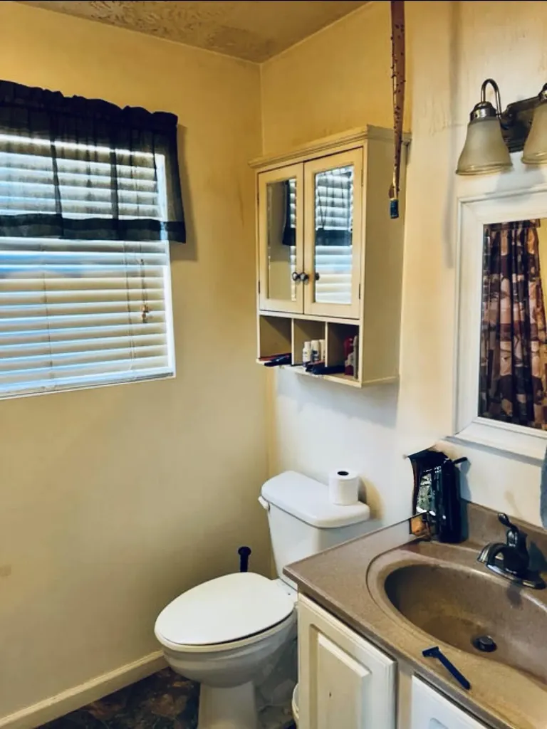 10694 Kentucky 90 Monticello KY 42633