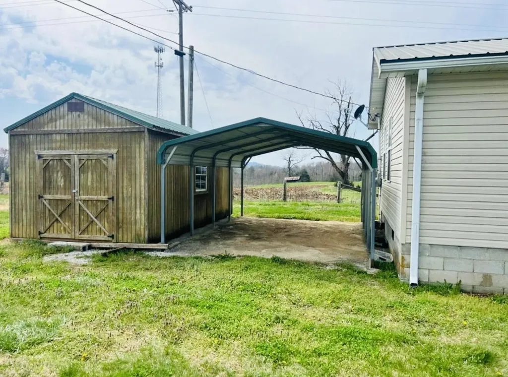 10694 Kentucky 90 Monticello KY 42633