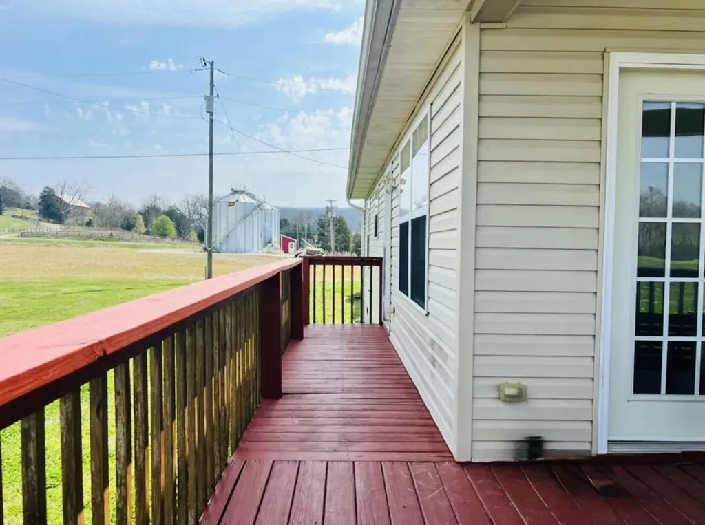 10694 Kentucky 90 Monticello KY 42633
