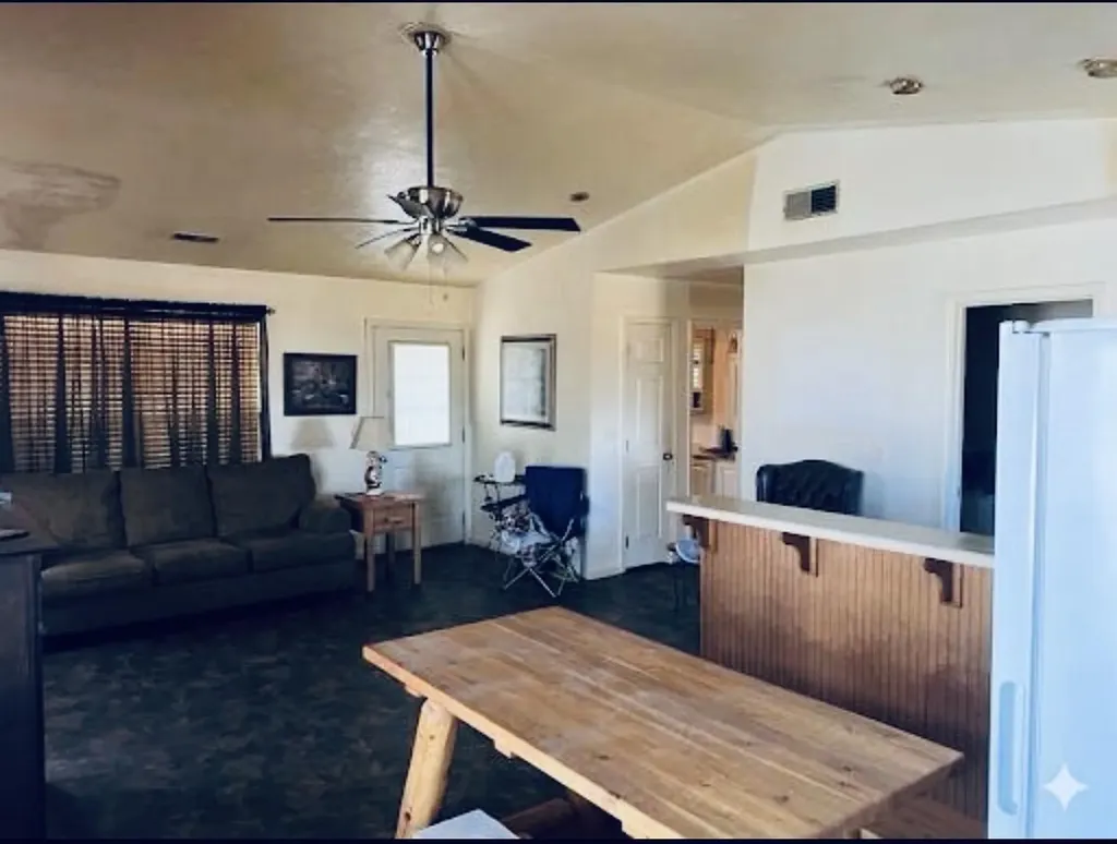 10694 Kentucky 90 Monticello KY 42633