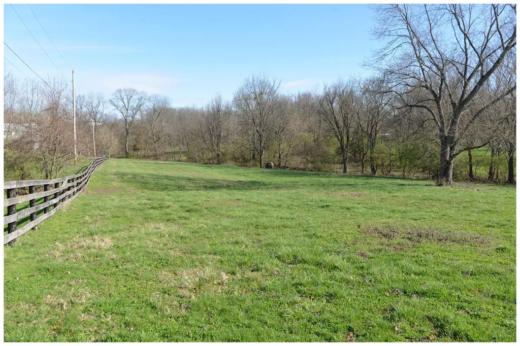 1021 Hanley Lane Frankfort KY 40601