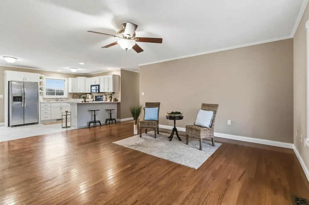 1126 Estill Hackney Road Eubank KY 42567