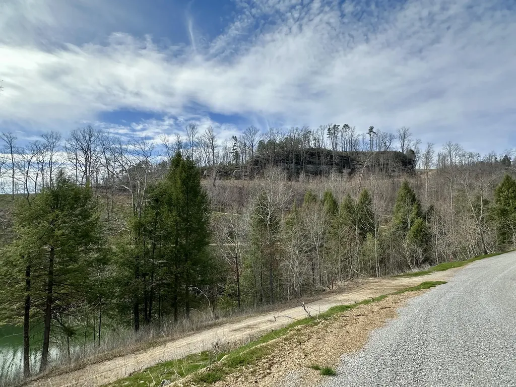 Lot 10 Sleepy Hollow Road East Bernstadt KY 40729
