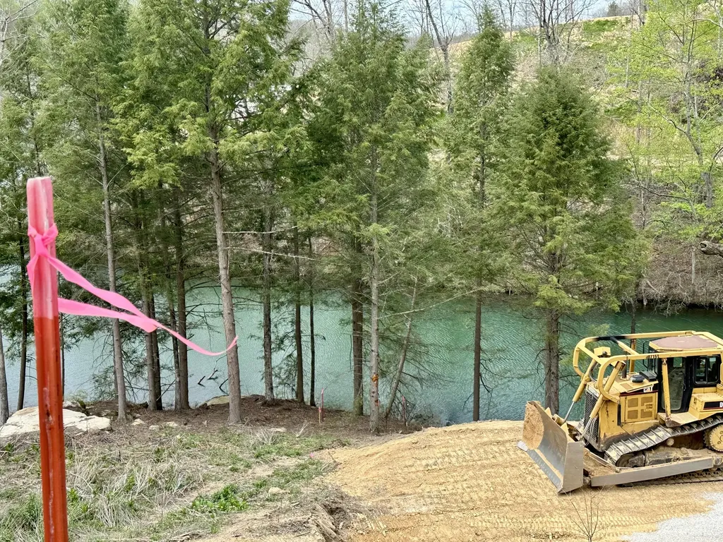 Lot 10 Sleepy Hollow Road East Bernstadt KY 40729