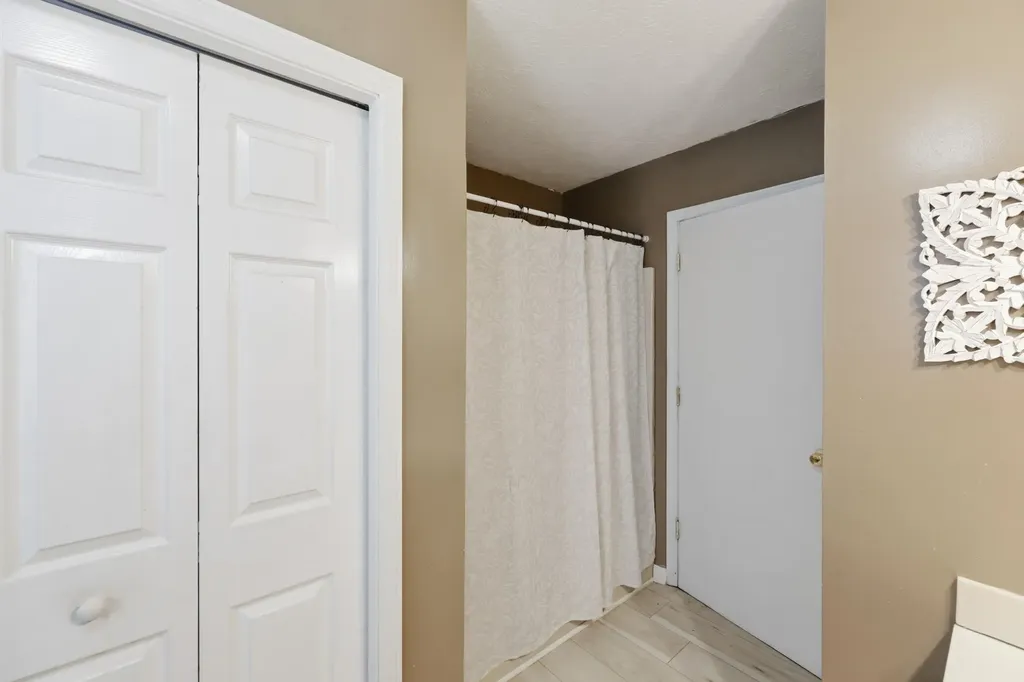 107 Loy Street Versailles KY 40383