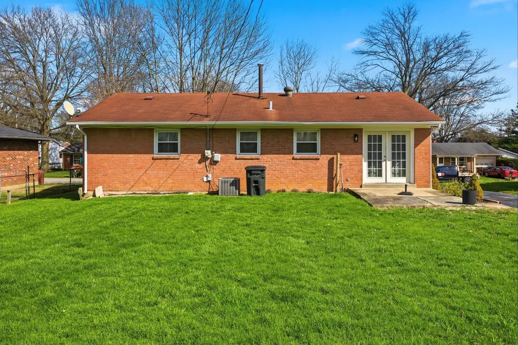 107 Loy Street Versailles KY 40383