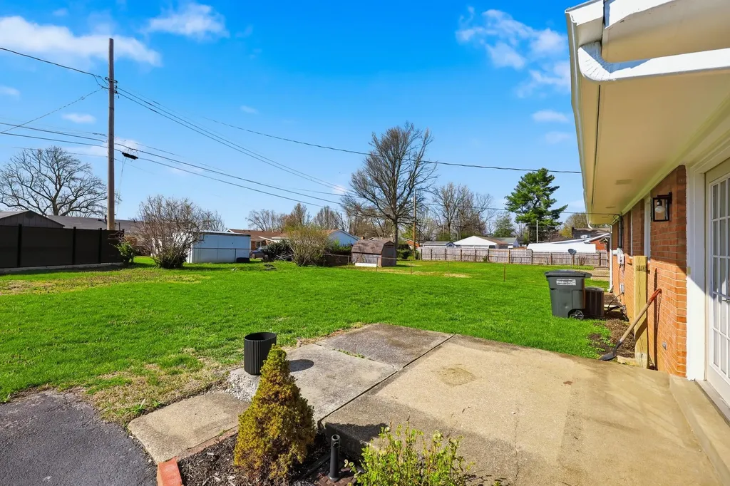 107 Loy Street Versailles KY 40383