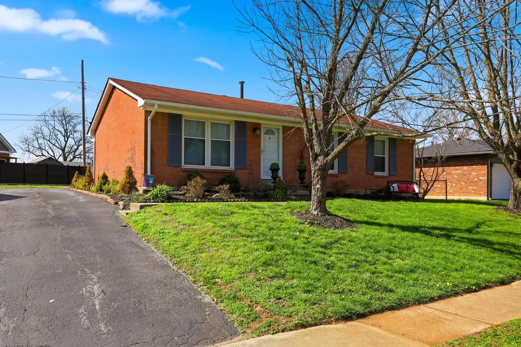 107 Loy Street Versailles KY 40383