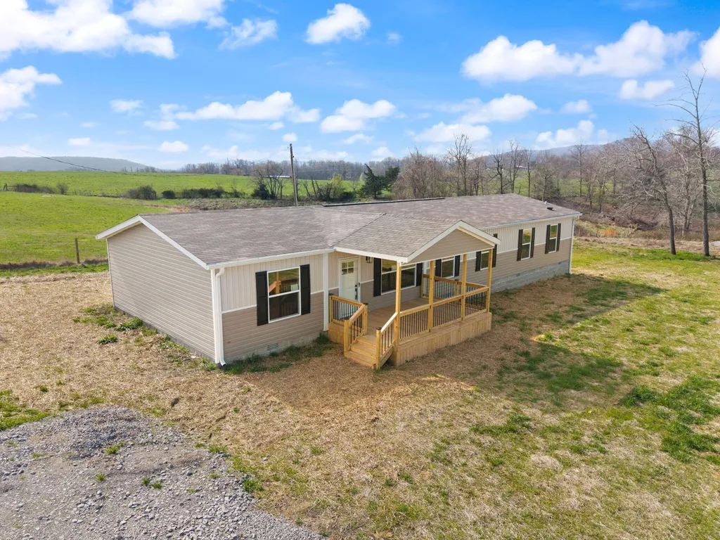 906 Denney Road Albany KY 42602