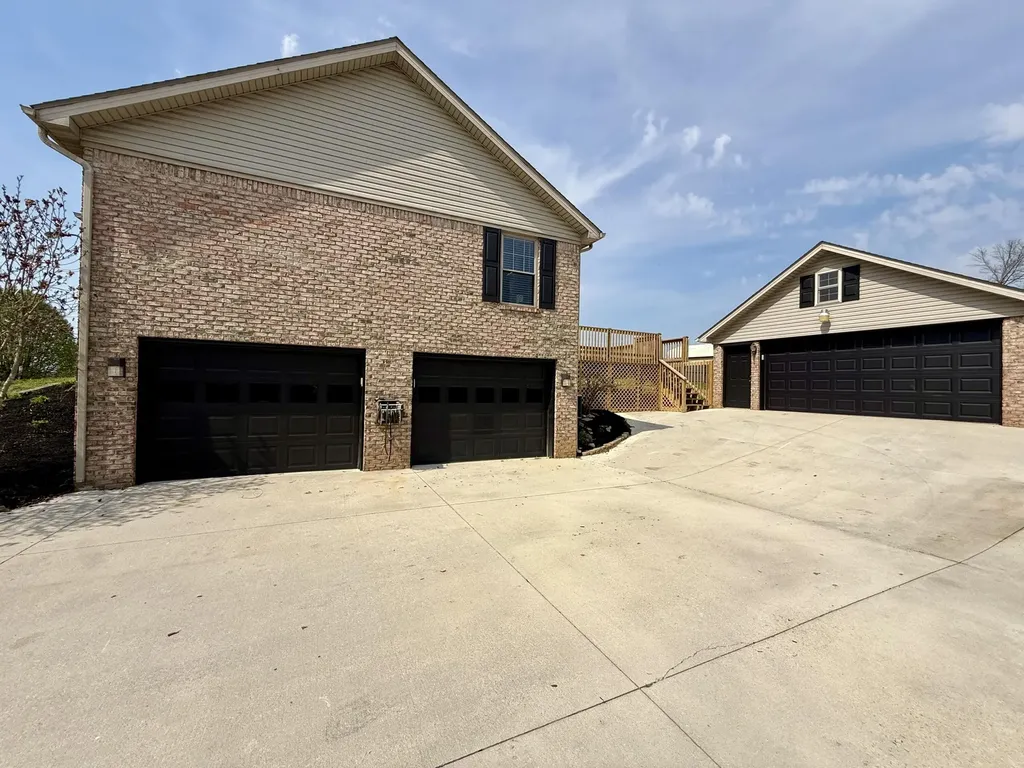 38 Pinnacle Pt Drive Somerset KY 42503